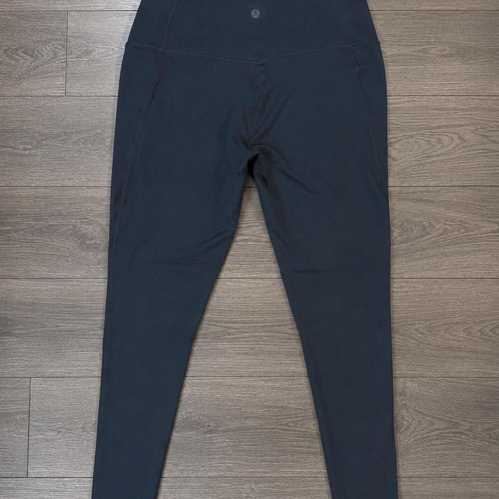 Black Danskin leggings buttery soft feel Size L